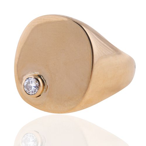 A CONTEMPORARY TIFFANY & CO GOLD