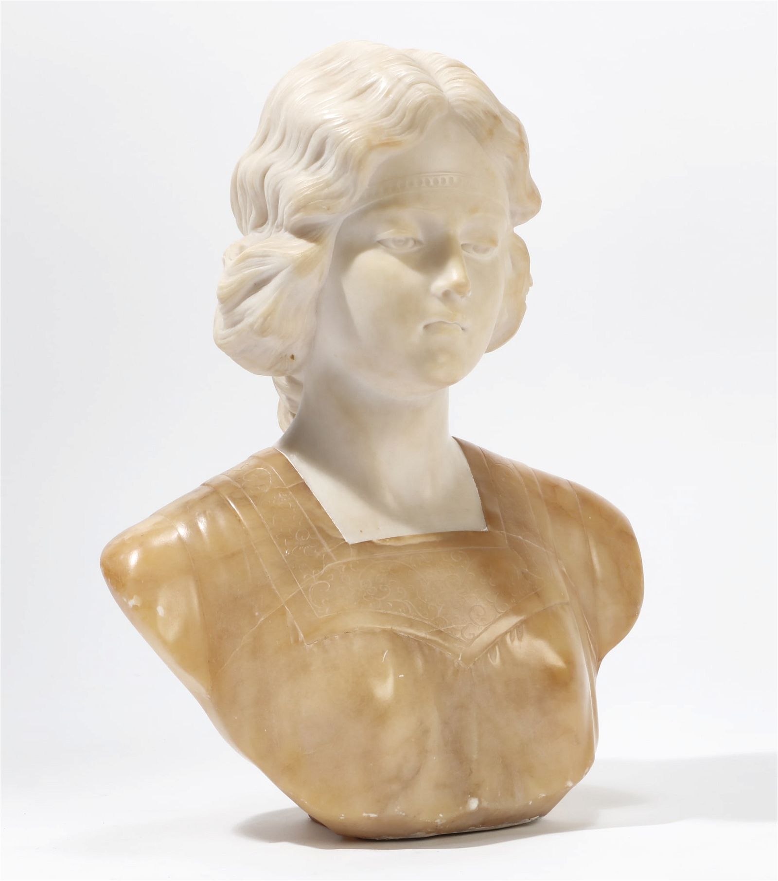 A CONTINENTAL ALABASTER BUST OF A
