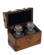 A CONTINENTAL APOTHECARY SETA
