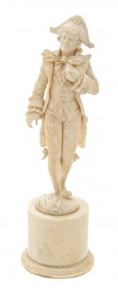 A Continental Carved Ivory Fig