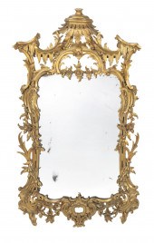 A CONTINENTAL CHINOISERIE GILT