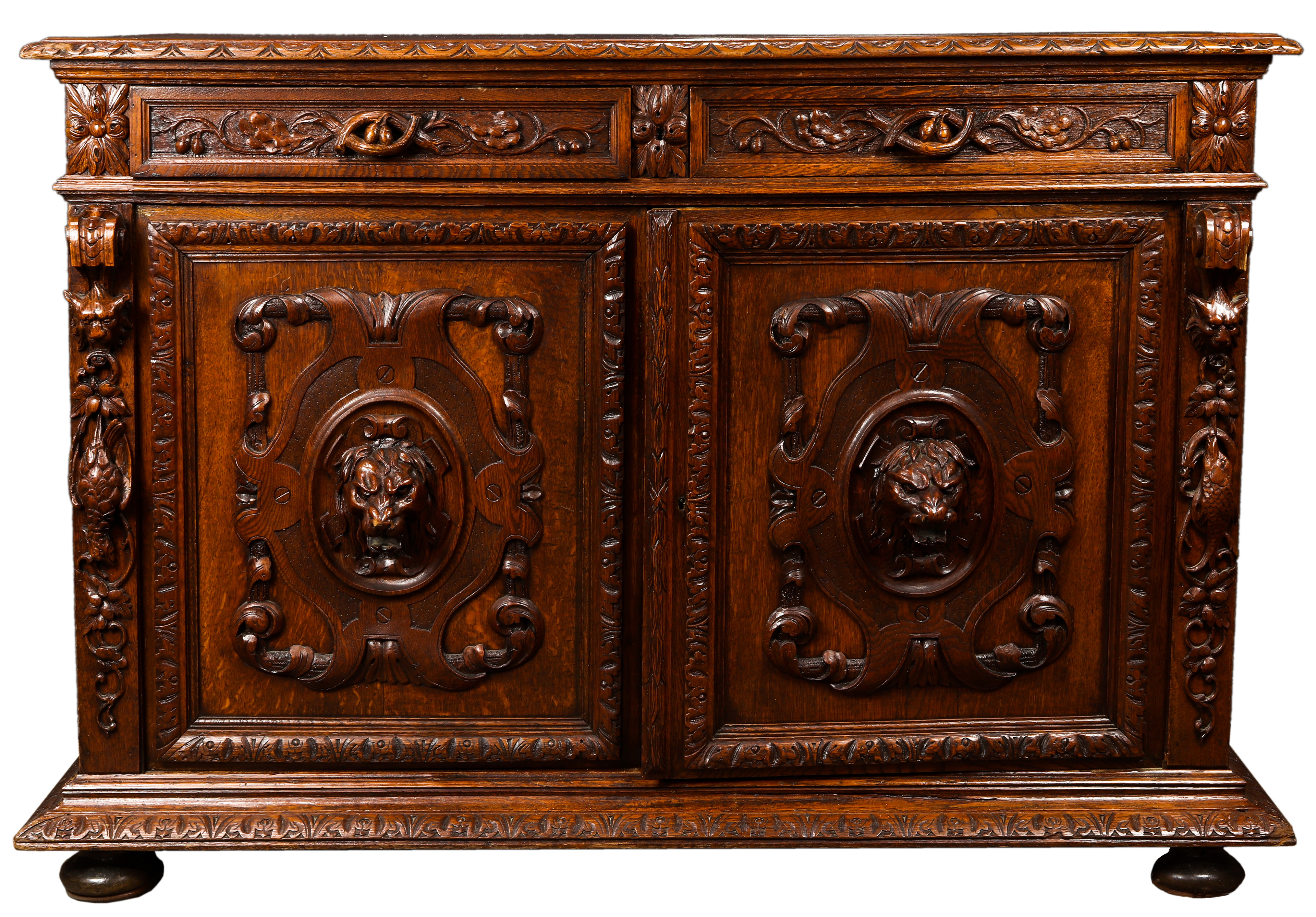A CONTINENTAL HENRY II STYLE OAK