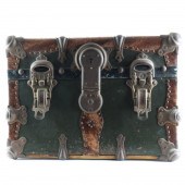 A CONTINENTAL HINGED DIMINUTIV