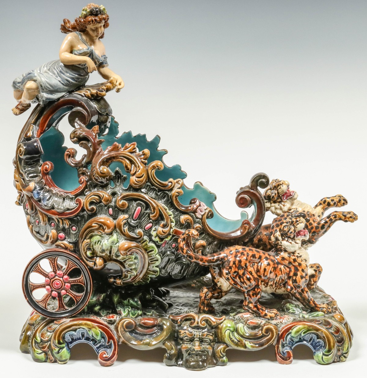 A CONTINENTAL MAJOLICA POTTERY