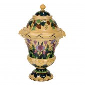 A CONTINENTAL STONEWARE COVERE