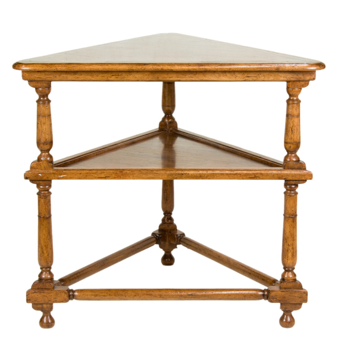 A CONTINENTAL STYLE TIERED CORNER