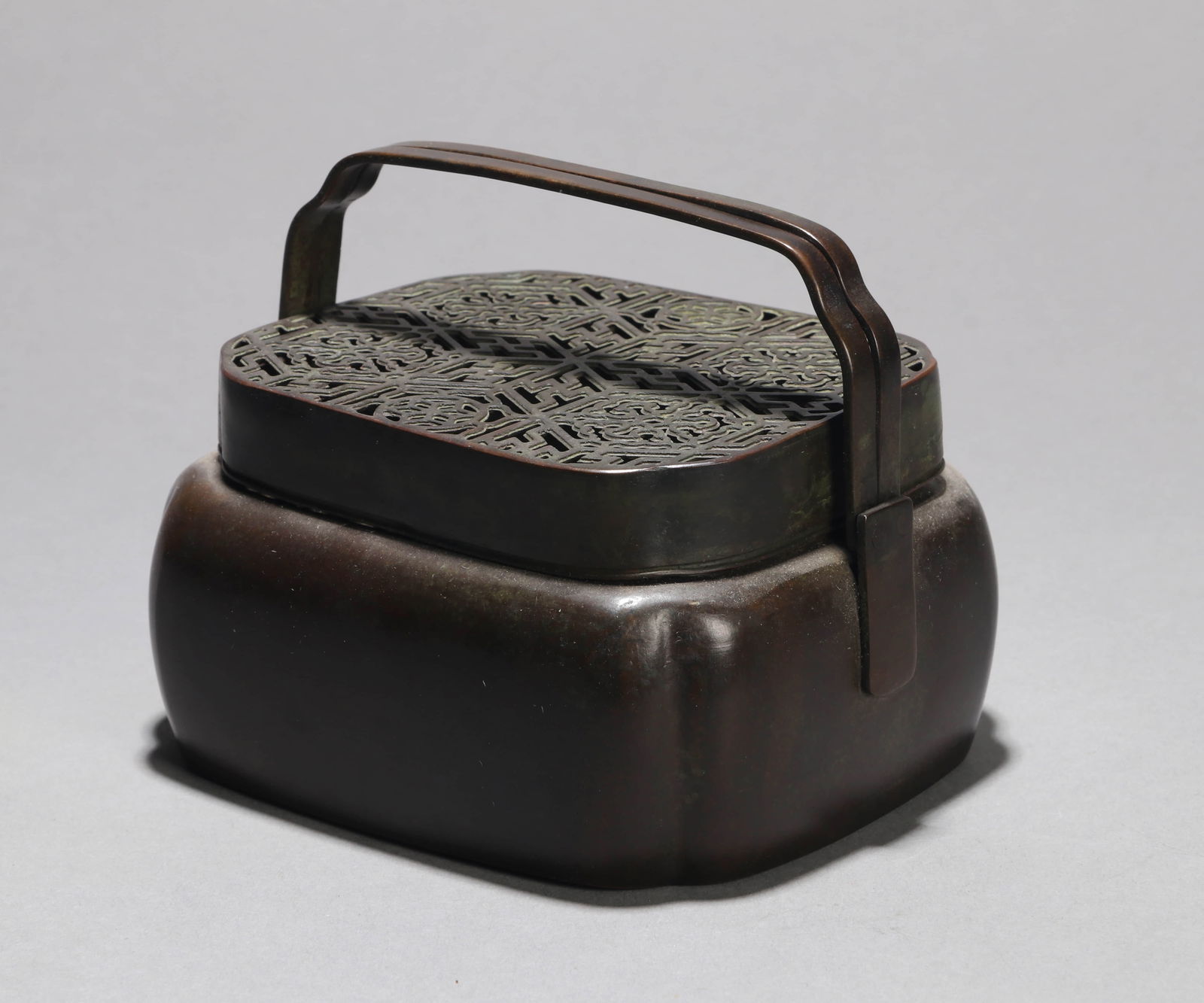 A COPPER HANDWARMERA COPPER