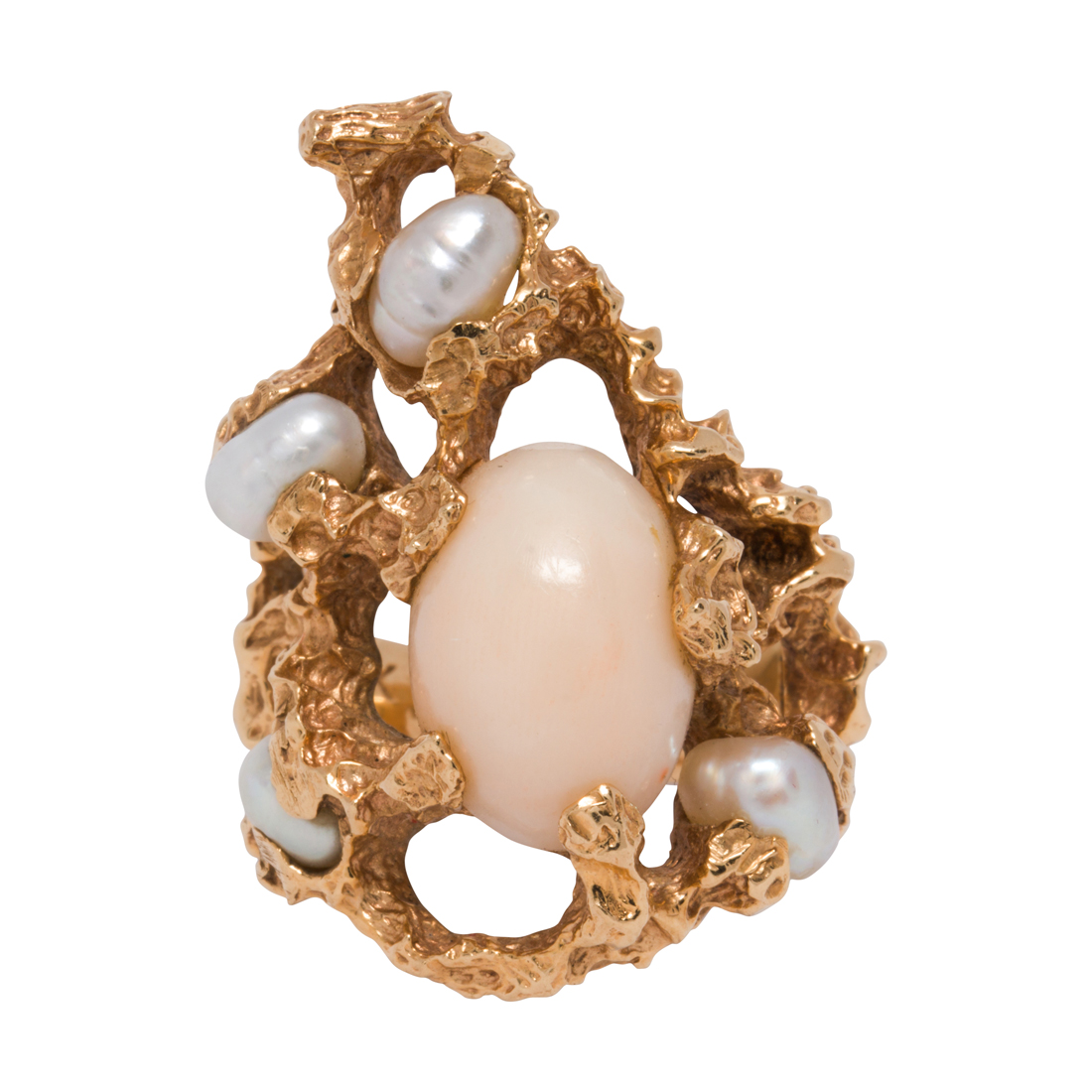 A CORAL, PEARL AND 14K GOLD RING