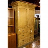 A COUNTRY PINE LINEN CHEST IN