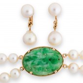 A CULTURED PEARL AND JADE NECK