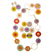 A CUSTOM SUITE OF CASINO CHIP