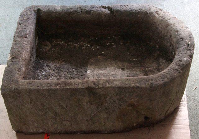 A D shaped stone trough 82cm
