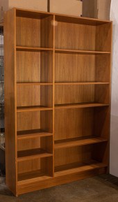 A DANISH MODERN TEAK SHELF UNI