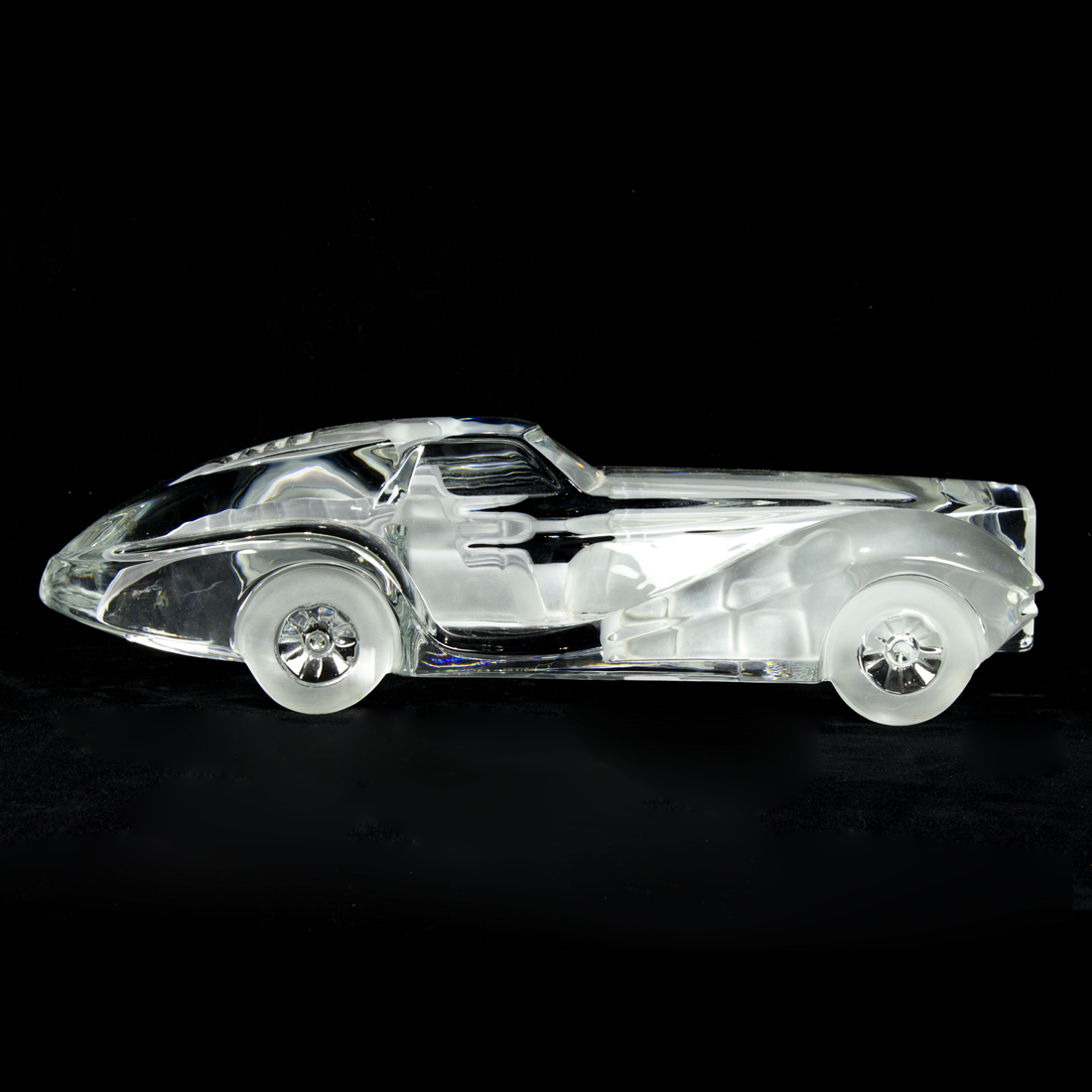 A DAUM CLEAR AND FROSTED GLASS
