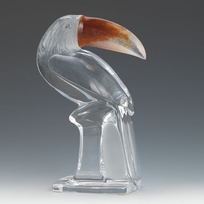 A Daum Figurine of a Toucan Crystal