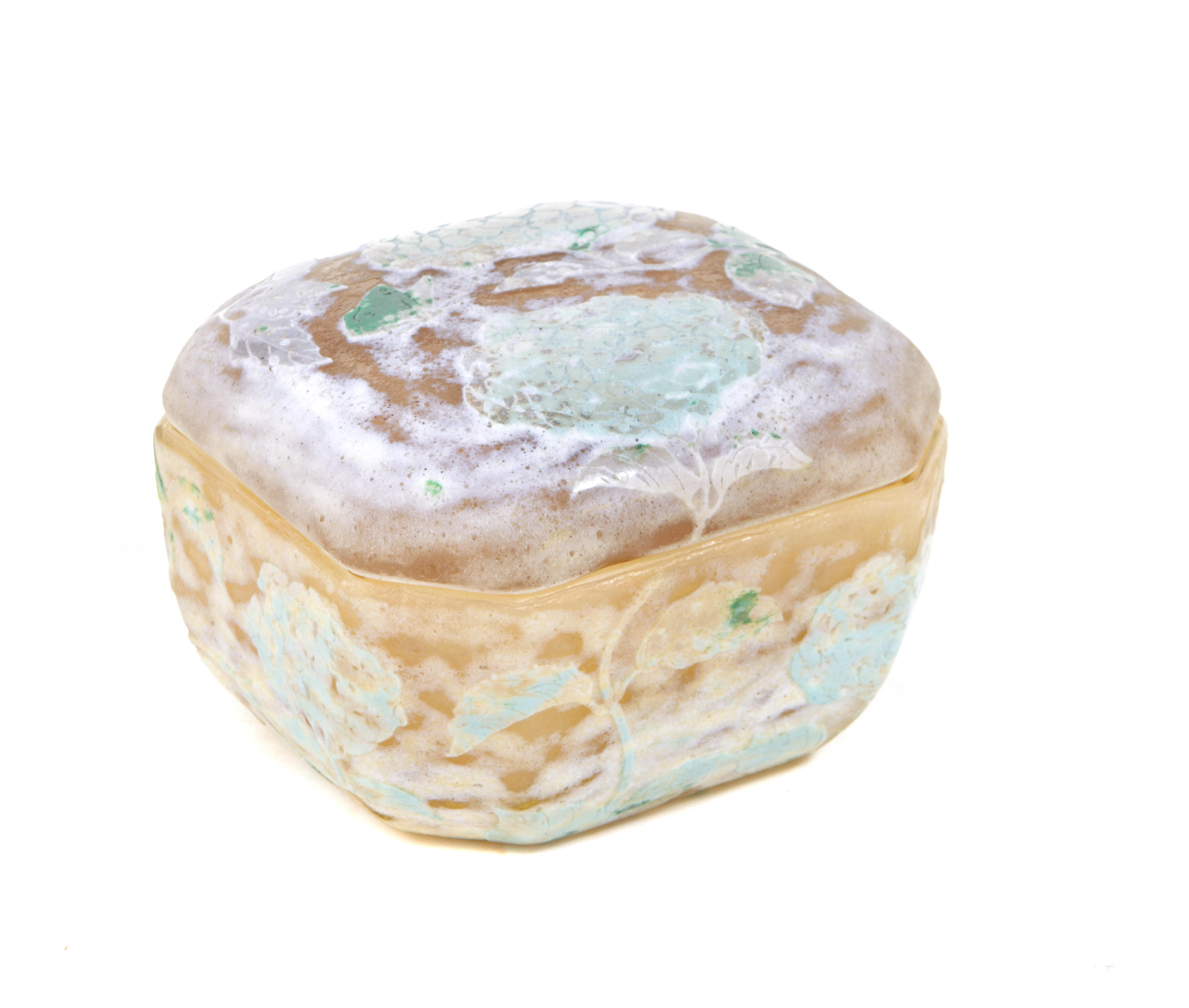 A Daum Nancy vitrified cameo