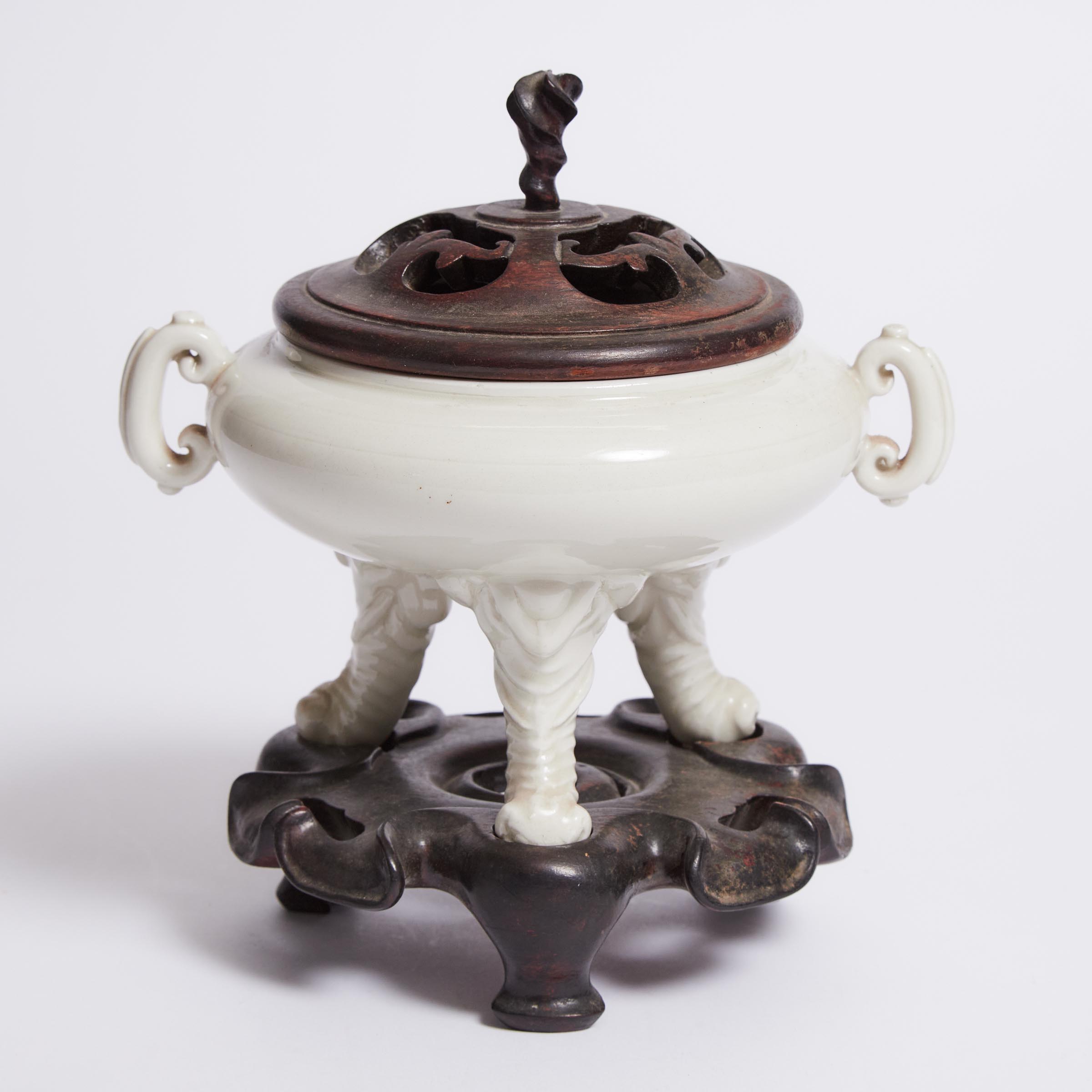 A Dehua Blanc de Chine Tripod