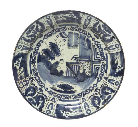 A Delft Charger decorated with a