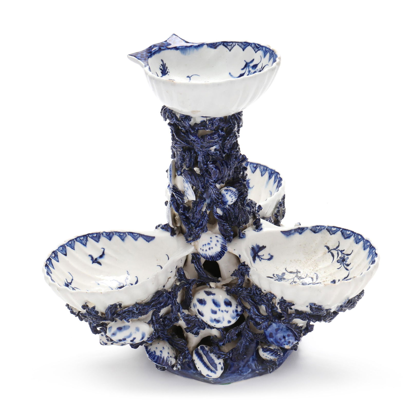 A DELFT TRIPLE SHELL SWEETMEAT