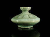 A DELICATE KOREAN CELADON-GLAZ