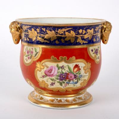 A Derby cache pot, circa 1810, with