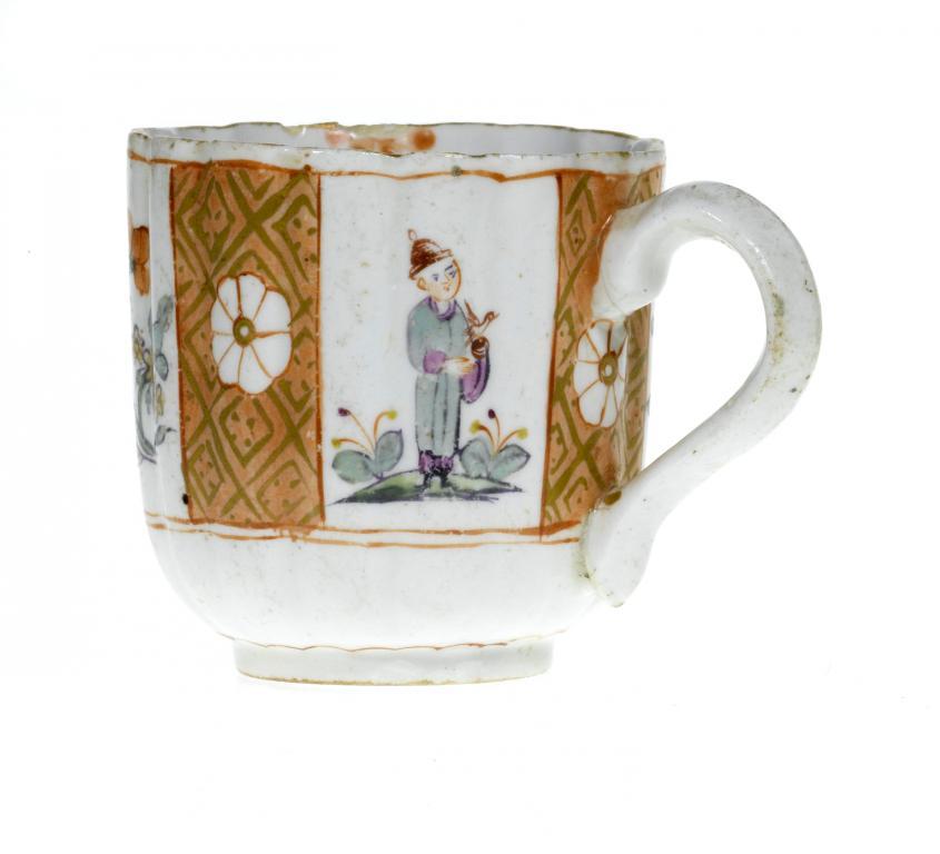A DERBY COFFEE CUP of reeded form