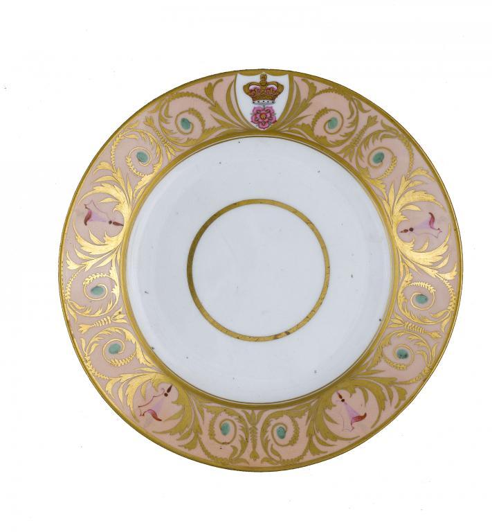 A DERBY CRESTED PLATE the broad