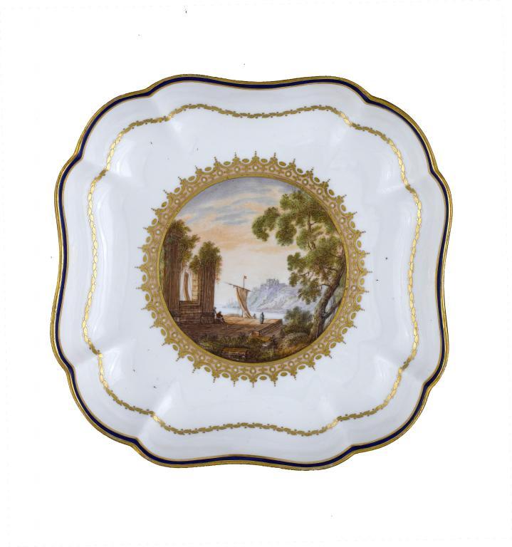 A DERBY DESSERT DISH of cushion