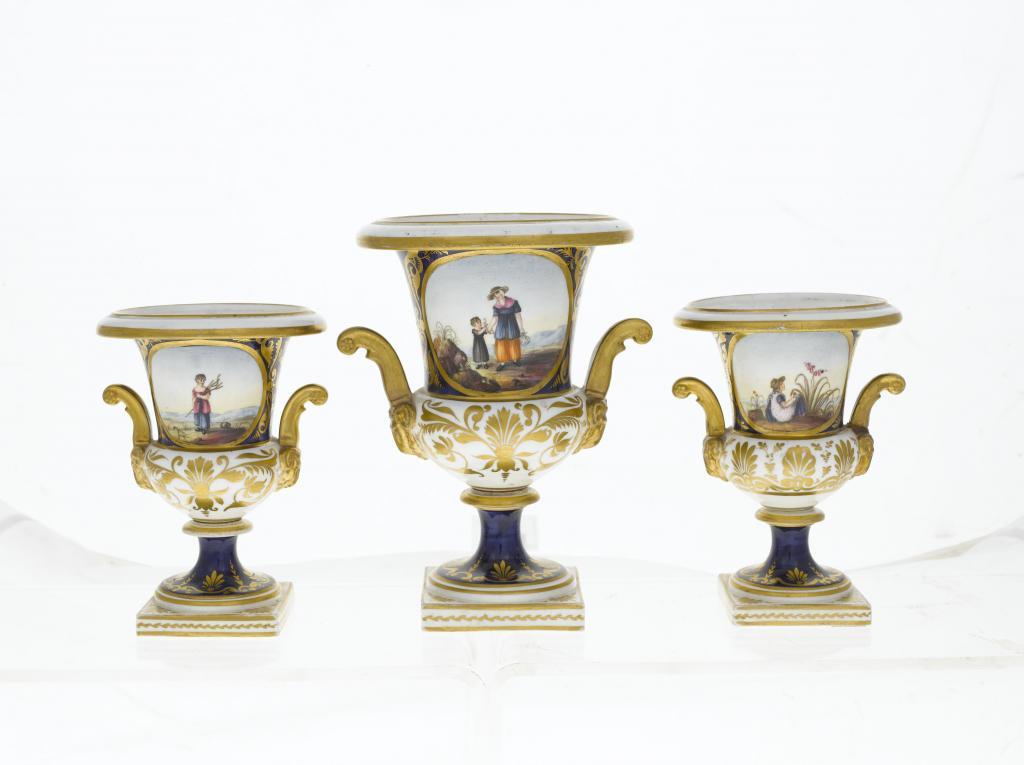 A DERBY GARNITURE OF THREE VASES of