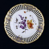 A DERBY RETICULATED PLATE <br