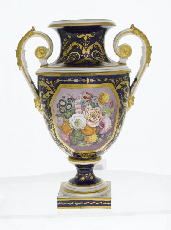 A DERBY VASE of shield shaped