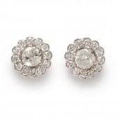 A DIAMOND AND EIGHTEEN KARAT W