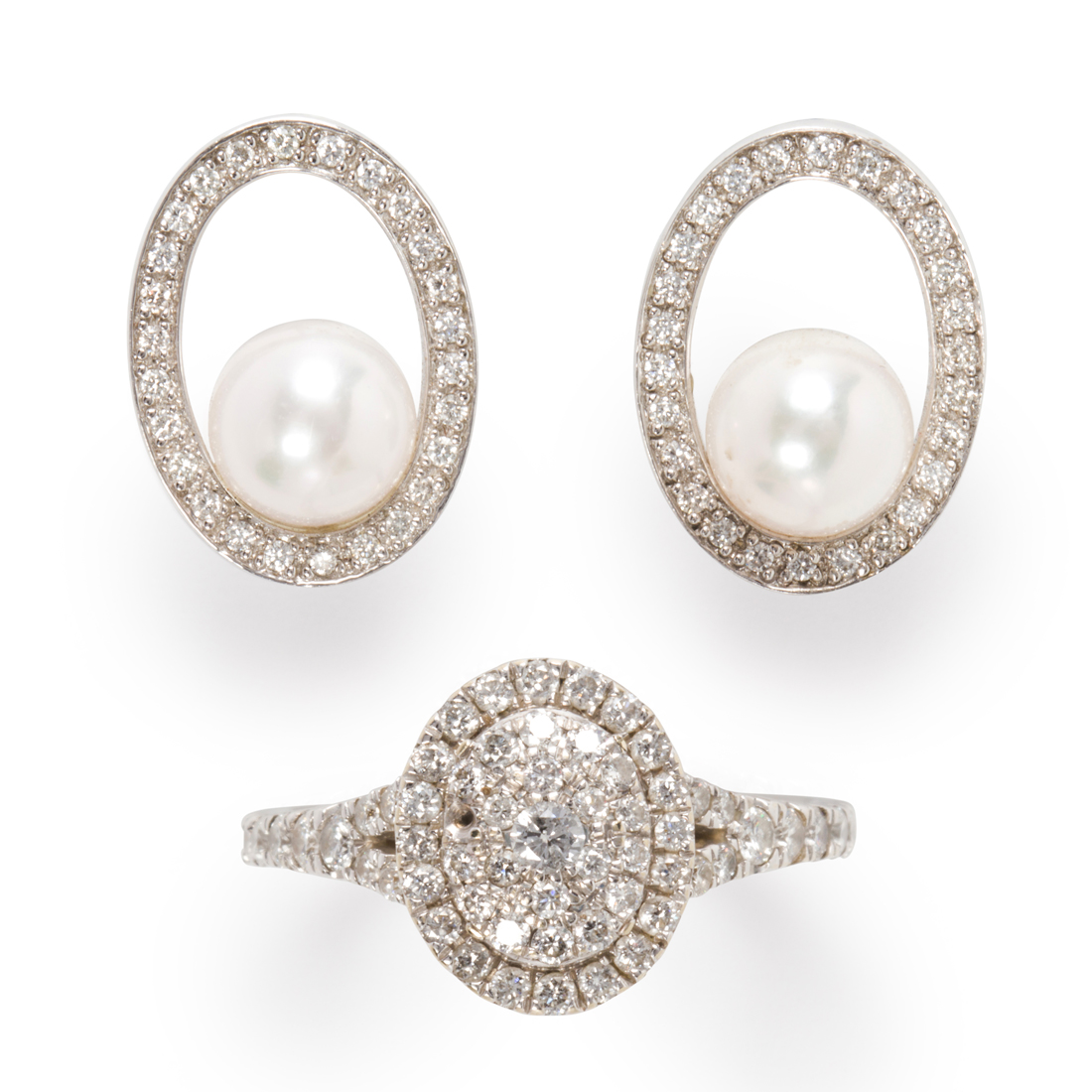 A DIAMOND AND FOURTEEN KARAT
