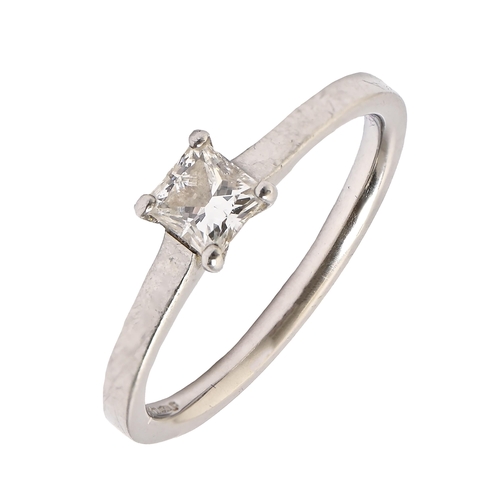 A diamond ring, with princess cut