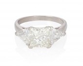 A DIAMOND RINGA diamond ring,