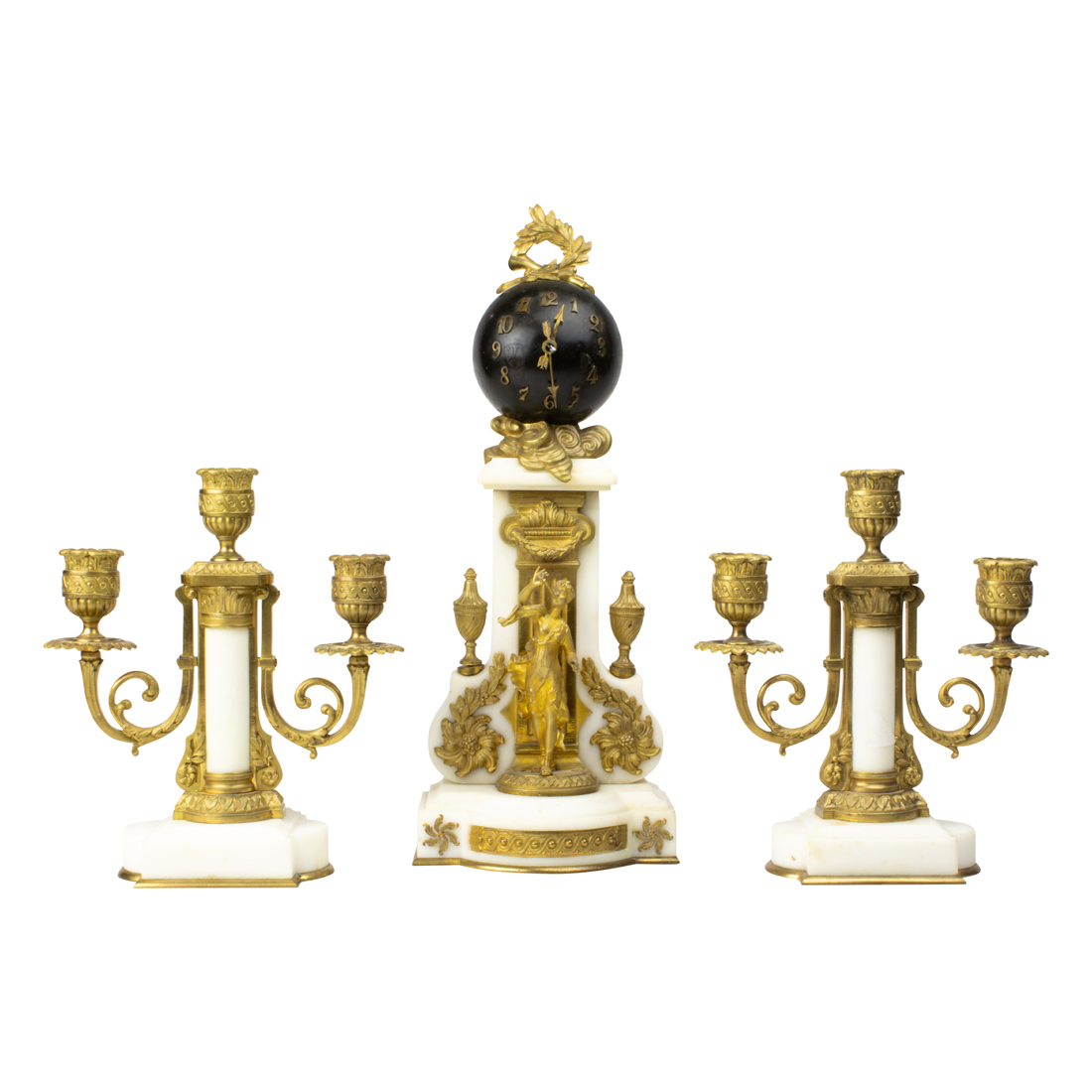 A DIMINUTIVE NEOCLASSICAL STYLE