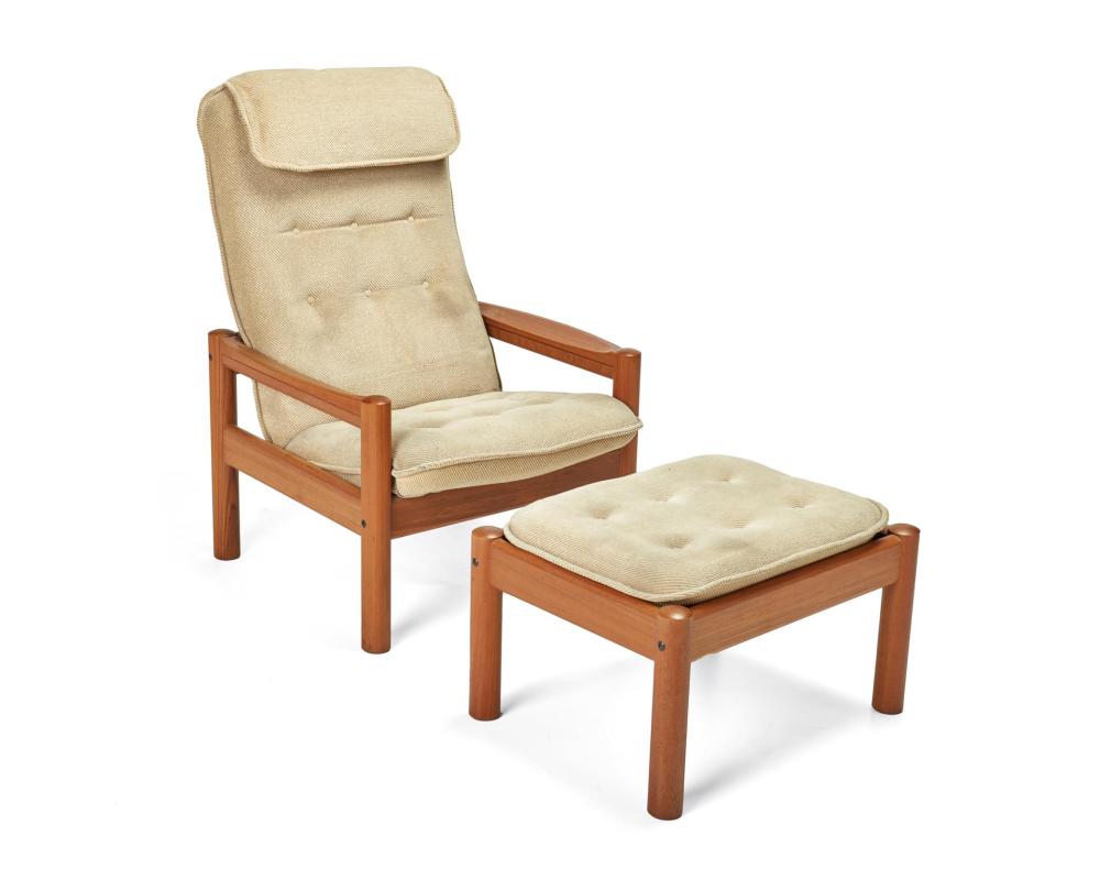 A DOMINO MøBLER MODERN LOUNGE CHAIR