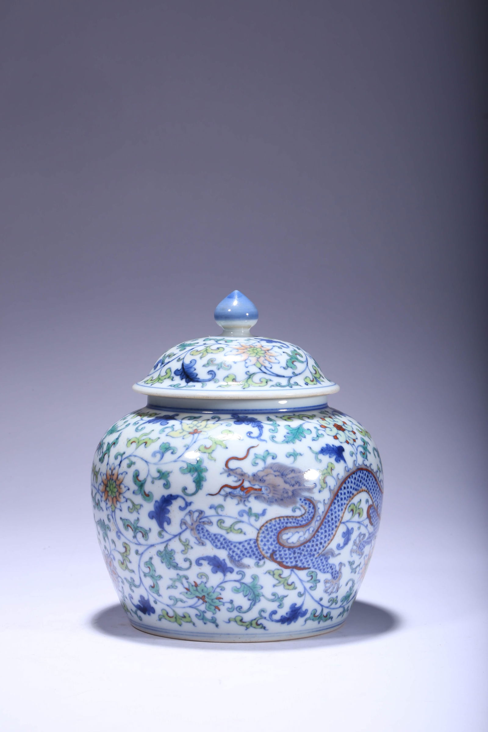 A DOUCAI 'DOUBLE DRAGON' COVERED