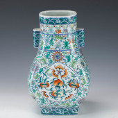 A DOUCAI GLAZE PORCELAIN ZUN V