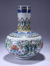 A DOUCAI 'LOTUS' VASE<br>A DOU
