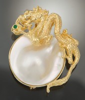 A Dragon Design Blister Pearl