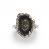 A DRUZY AND DIAMOND RING A dru