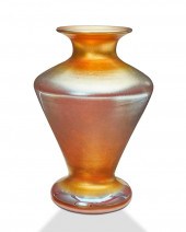 A DURAND ART GLASS VASEA Duran