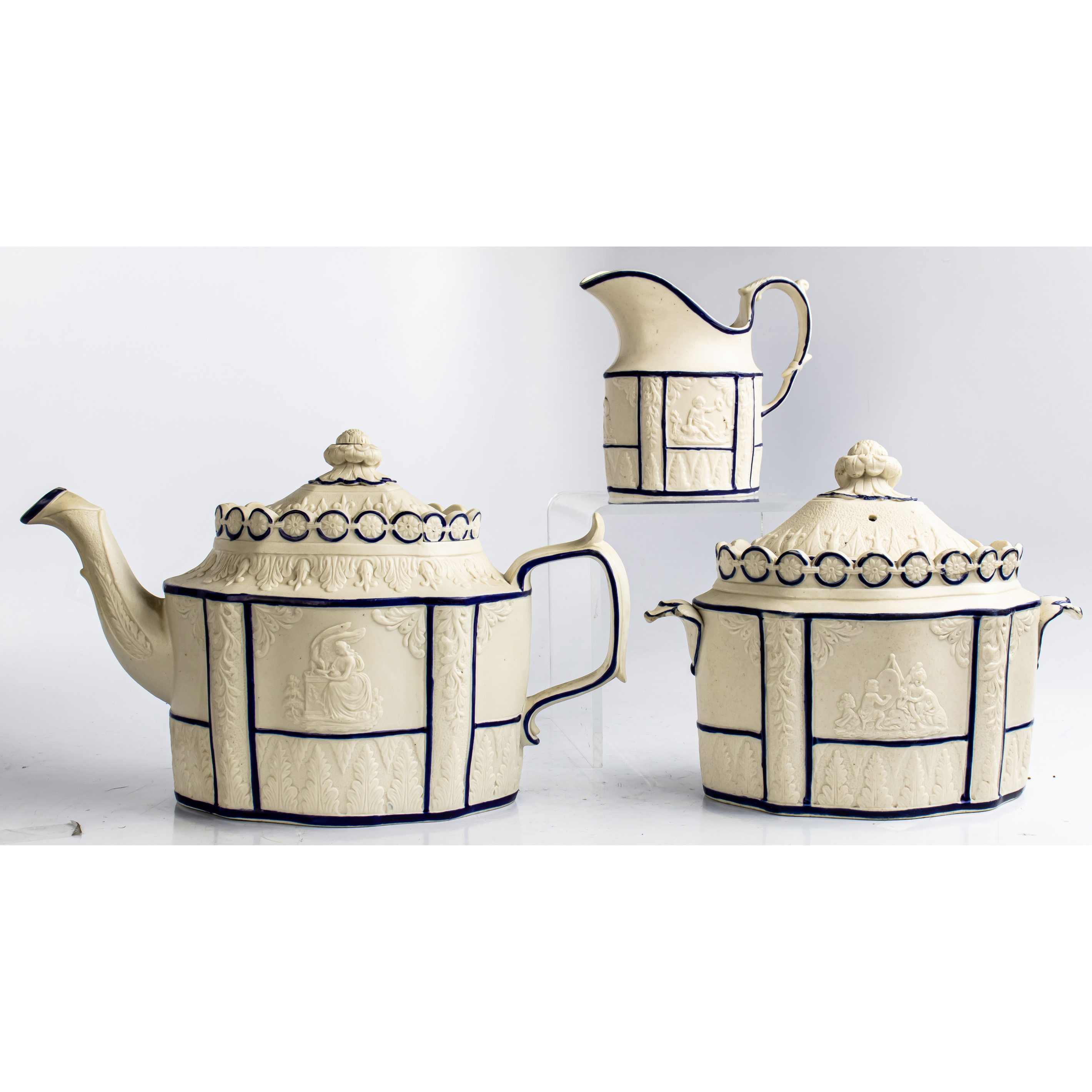 A ENGLISH CREAMWARE TEASET