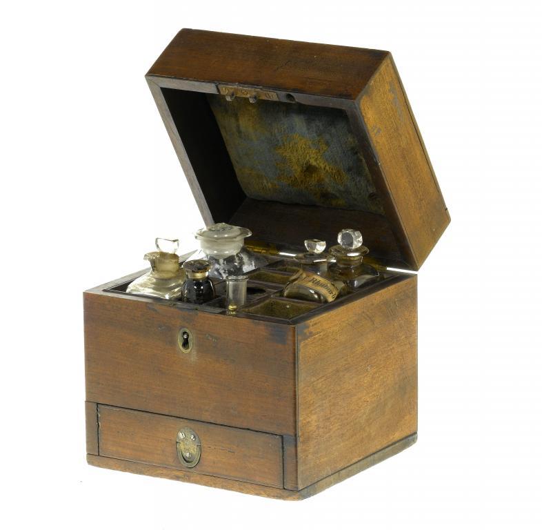 A ENGLISH MAHOGANY DOMESTIC