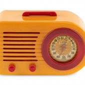 A Fada Bullet 1000 Radio
1945
