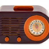 A Fada Bullet 1000 Radio
1945