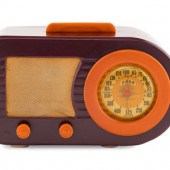 A Fada Bullet 1000 Radio
1945