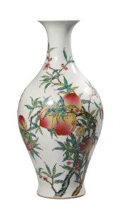 A FAMILLE ROSE 'NINE PEACHES'