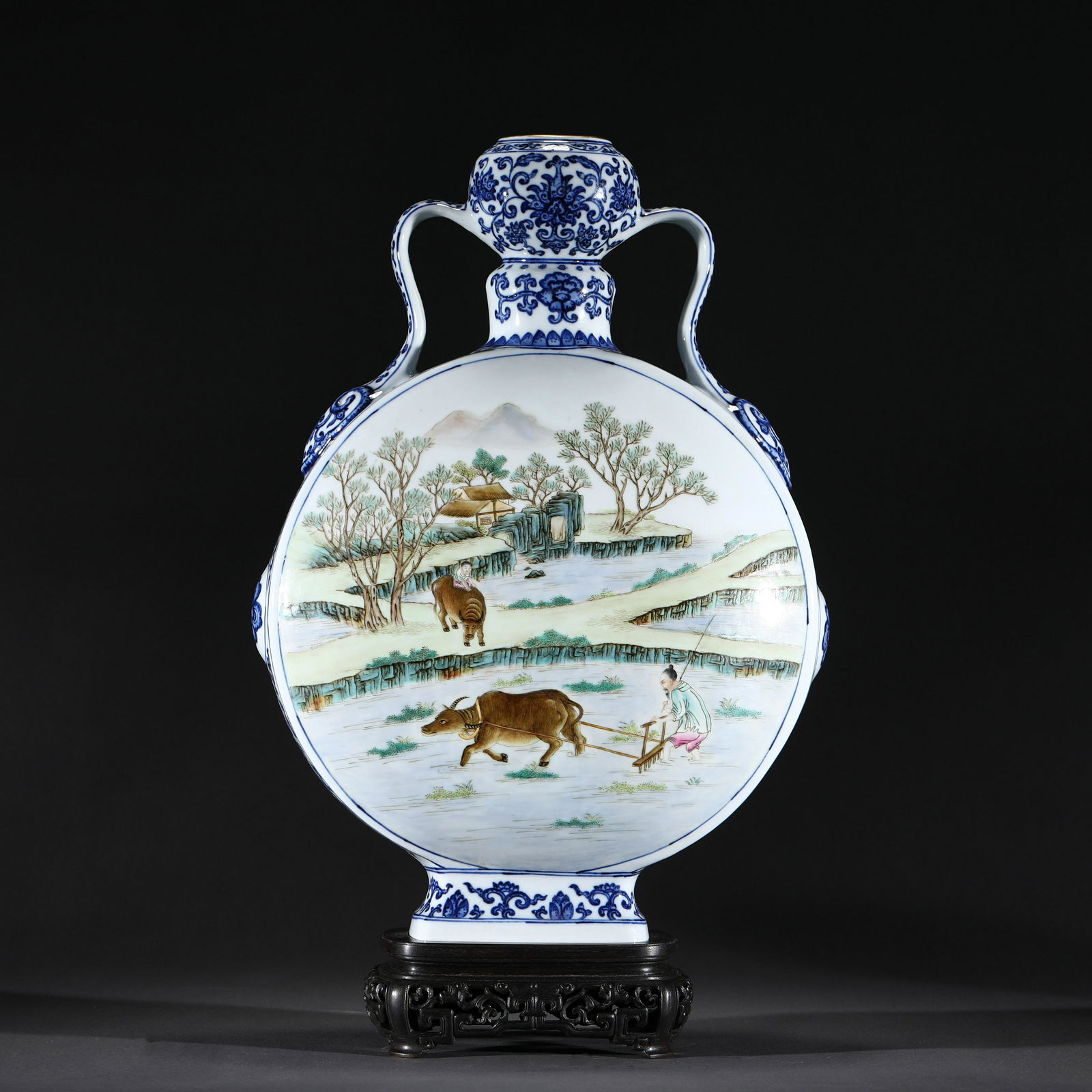 A FAMILLE ROSE PORCELAIN FLASK MOON